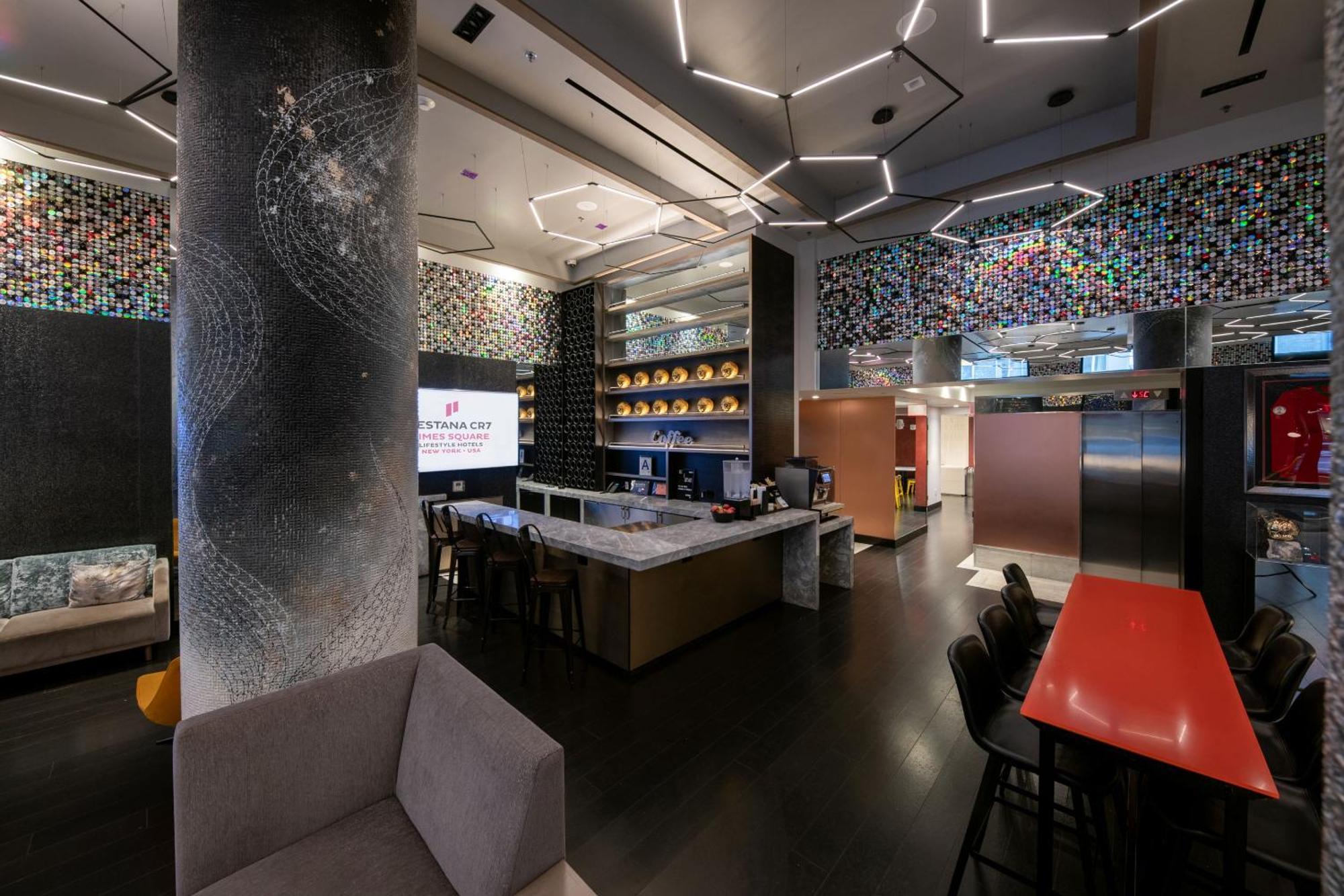 ホテル Pestana Cr7 Times Square ニューヨーク エクステリア 写真