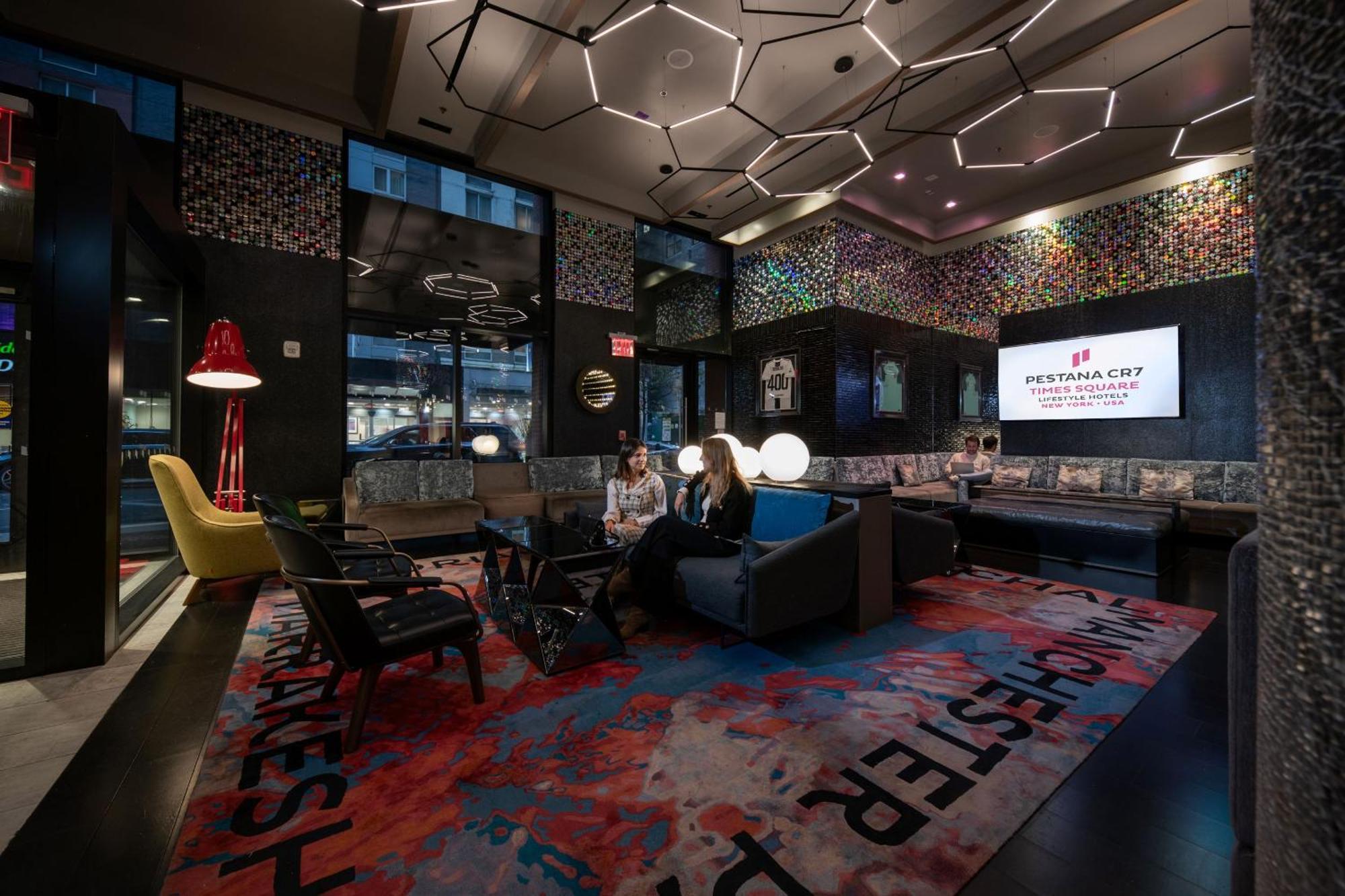 ホテル Pestana Cr7 Times Square ニューヨーク エクステリア 写真